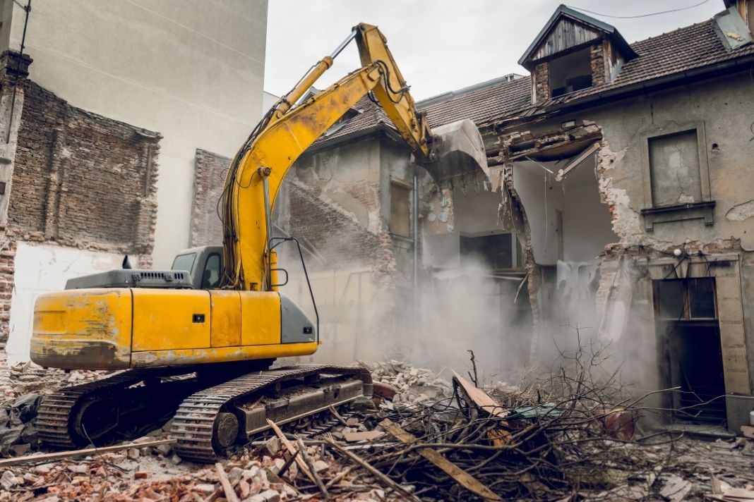  Prestige Demo & Floor removal specialist.